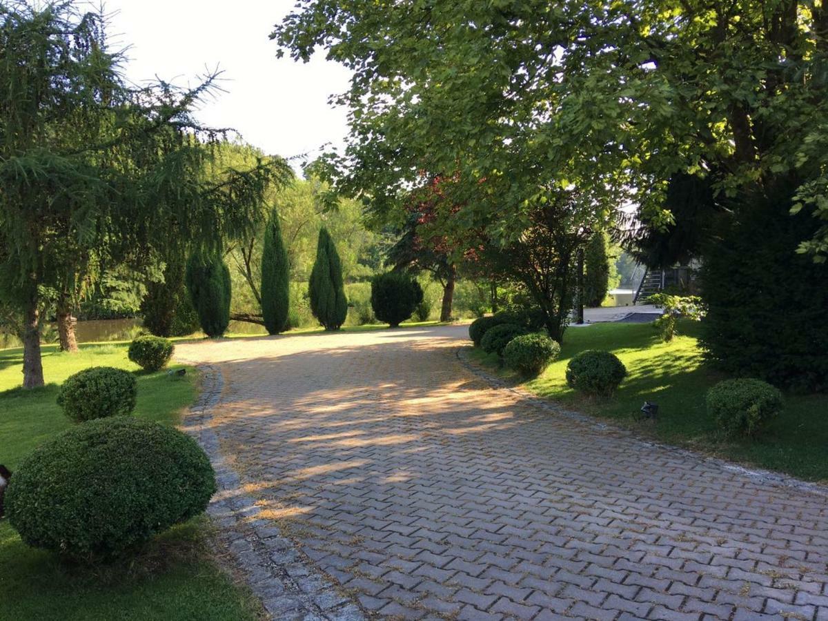Apartment Direkt An Der Waldnaab Нойштадт-ан-дер-Вальднааб Екстер'єр фото